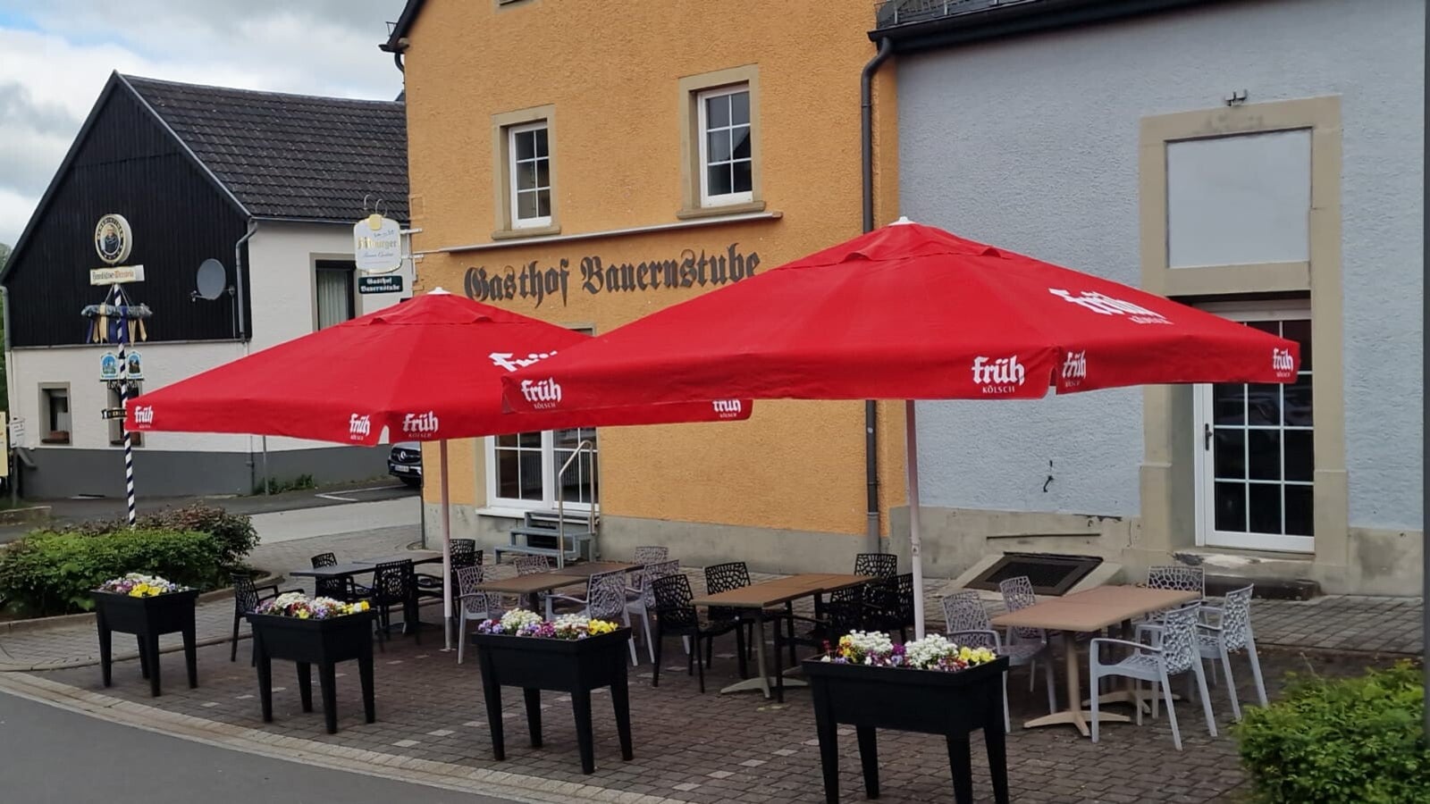 Terrasse der Bauernstube Hillesheim